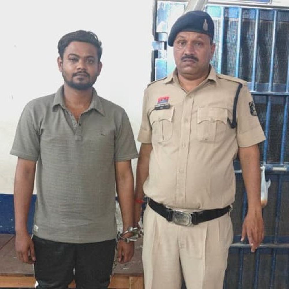 पत्नी से अवैध संबंध के शक में हत्या की कोशिश:दुर्ग में धारदार हथियार से युवक पर हमला, पुलिस ने आरोपी को किया गिरफ्तार