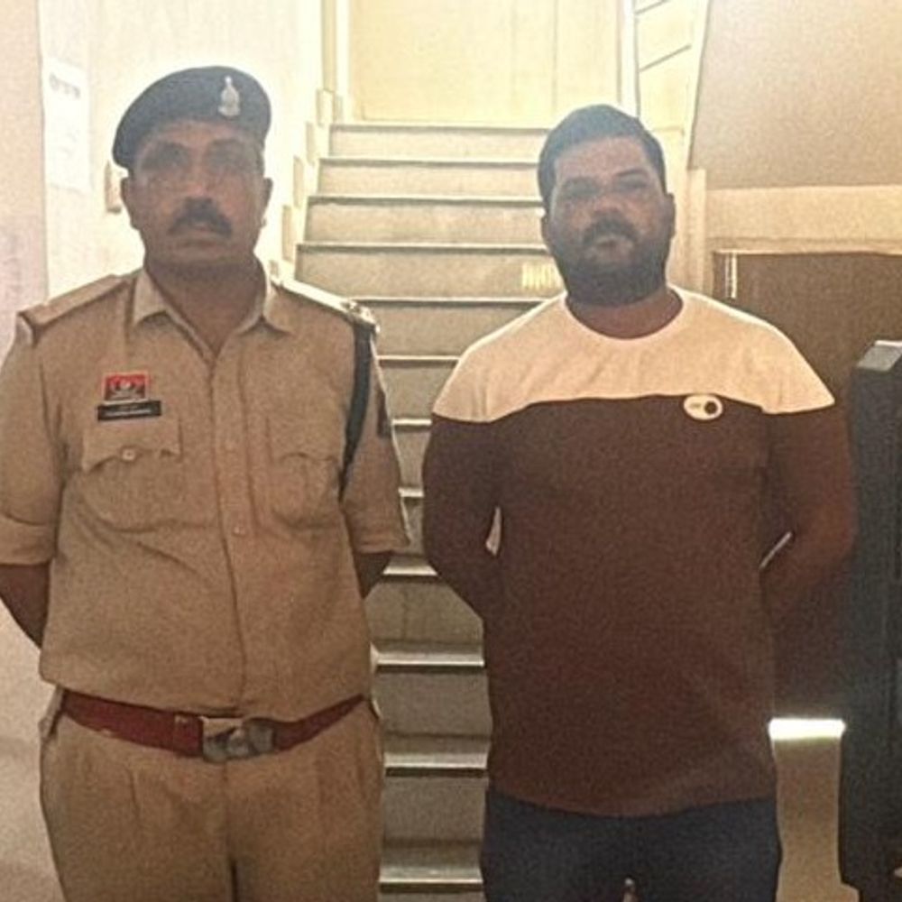 कल्याण और राजधानी सट्टा एप से जुड़ा आरोपी गिरफ्तार:मोबाइल पर खिला रहा था ऑनलाइन सट्टा, भिलाई-3 में भी पकड़ाया सट्टा का आरोपी