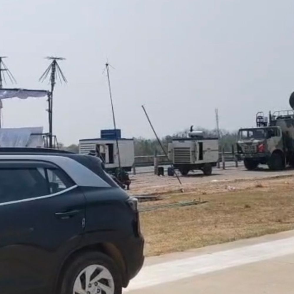 पूर्वांचल एक्सप्रेस-वे पर फिर होगा वायुसेना का युद्धाभ्यास:दिन-रात गरजेंगे फाइटर प्लेन, हवाई पट्टी को छूते हुए उड़ान भरेंगे जहाज