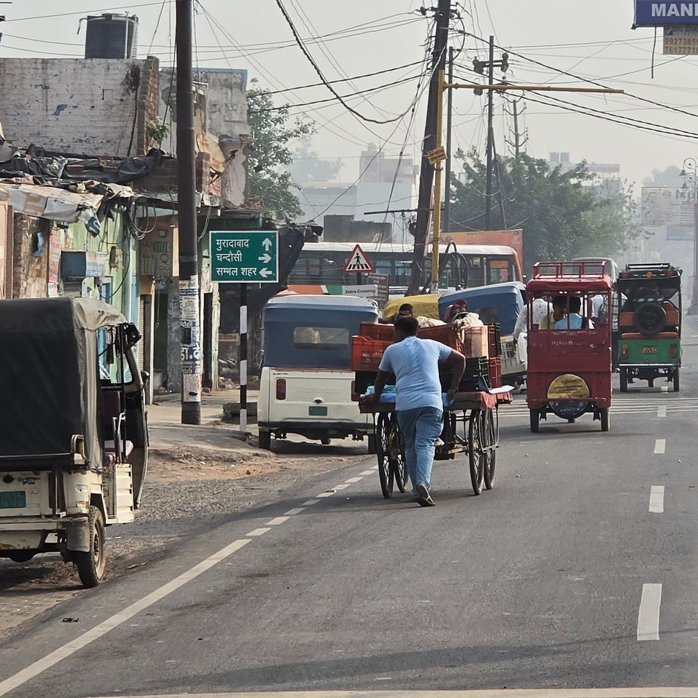 संभल में 40 डिग्री तापमान, AQI 129 पहुंचा:गेहूं-मक्का-सरसों की फसलों को नुकसान हुआ, मैंथा पर संकट मंडराया