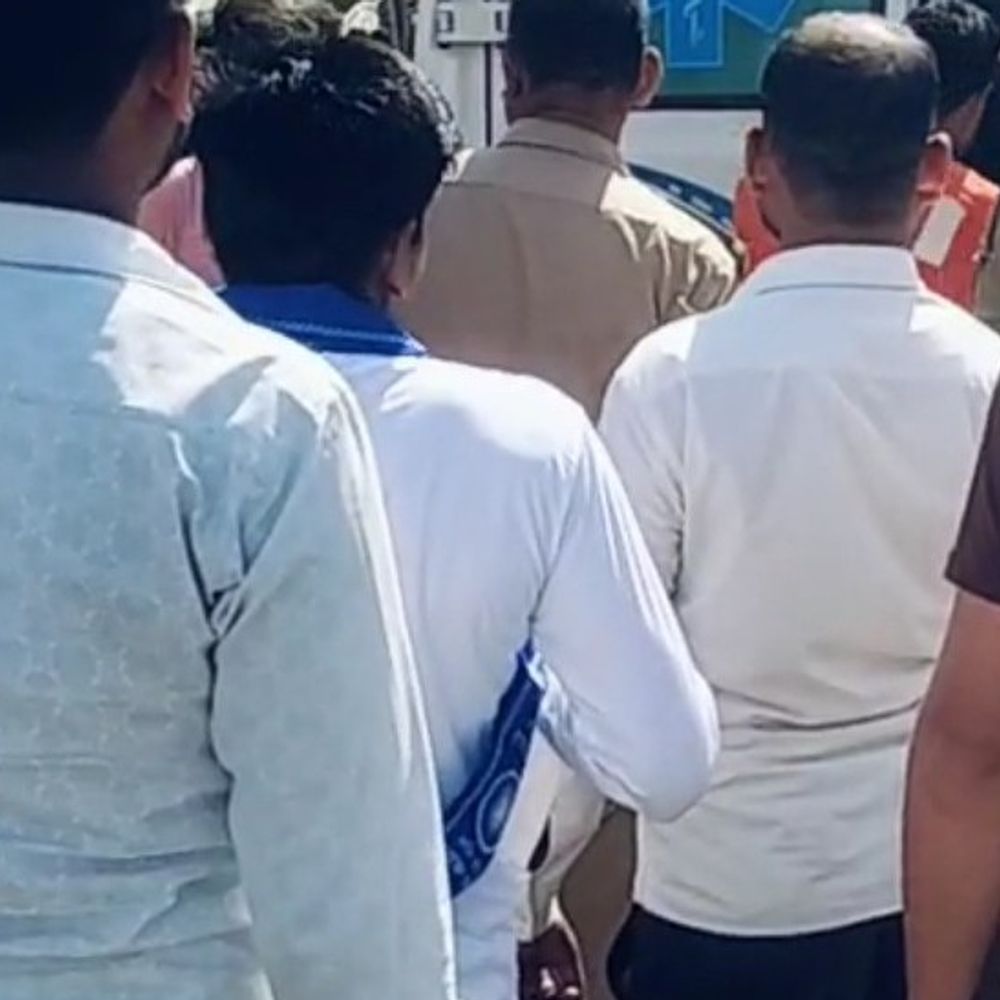 अयोध्या में एक्सीडेंट में एक की मौत, तीन घायल:बाइक से जा रहे थे, बोलेरो की टक्कर लगने से गई जान