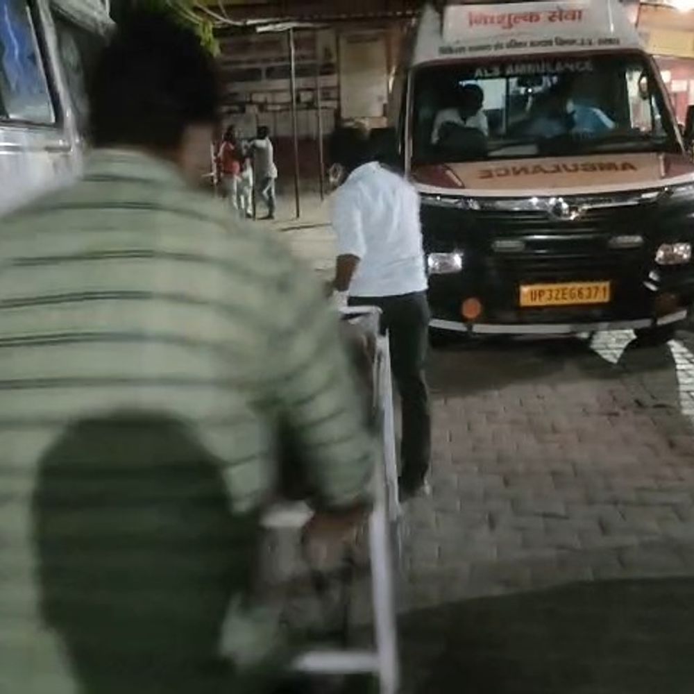 सीतापुर में NH 30 पर कार ने मासूम को रौंदा:5 साल के बच्चे की मौत, सड़क पार करते समय हादसा, फरार चालक की तलाश जारी