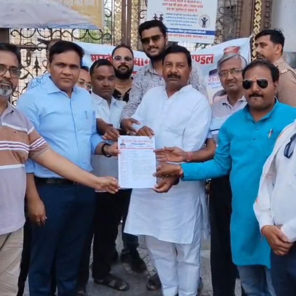 स्मार्ट प्रीपेड मीटर का विरोध, बाजार बंद की चेतावनी:व्यापारियों ने ऊर्जा मंत्री को ज्ञापन सौंपकर व्यवस्था बंद करने की मांग की