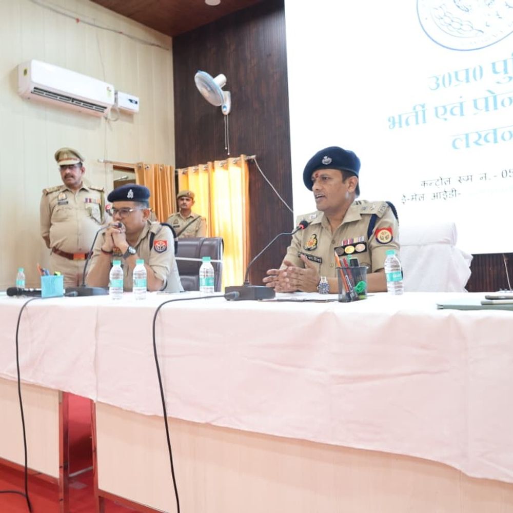 हाथरस में होमगार्ड भर्ती परीक्षा 25 से 27 अप्रैल तक:एसपी ने नकलविहीन और निष्पक्ष परीक्षा के लिए दिए निर्देश