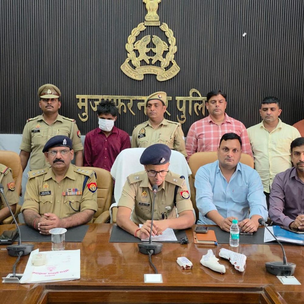 पेट दर्द का बहाना… फिर पुलिस से पिस्टल छीनकर फरार:मुजफ्फरनगर में हिरासत से भागे वांछित ने सरकारी हथियार लूटा, खेतों में पुलिस पर झोंका फायर