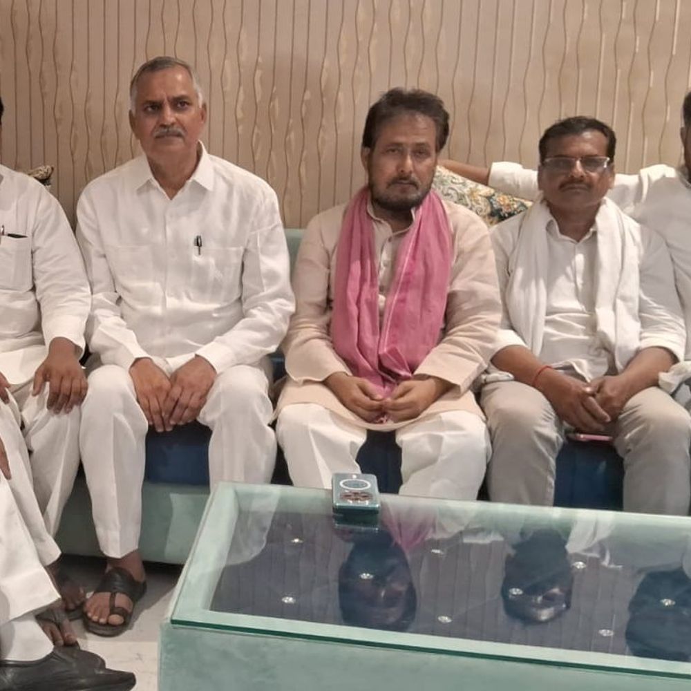 अखिलेश यादव का पुतला फूंकने वाले सपा से नहीं:भाजपा पर माहौल बिगाड़ने का आरोप, आर्यन चाय विवाद पर राजनीति तेज