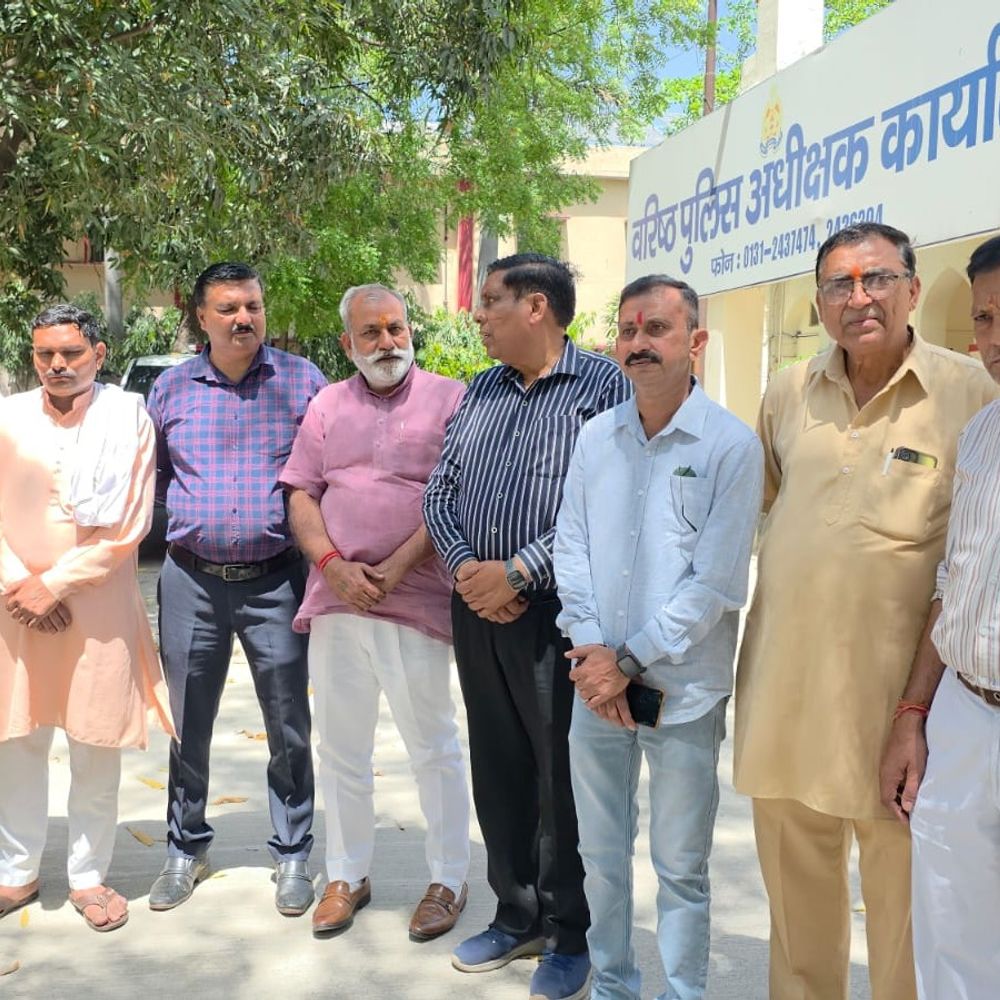 100 रुपए देकर नमाज पढ़ाने का आरोप:मुजफ्फरनगर में हिंदू संघर्ष समिति ने धर्मांतरण की साजिश बताकर कार्रवाई की मांग की