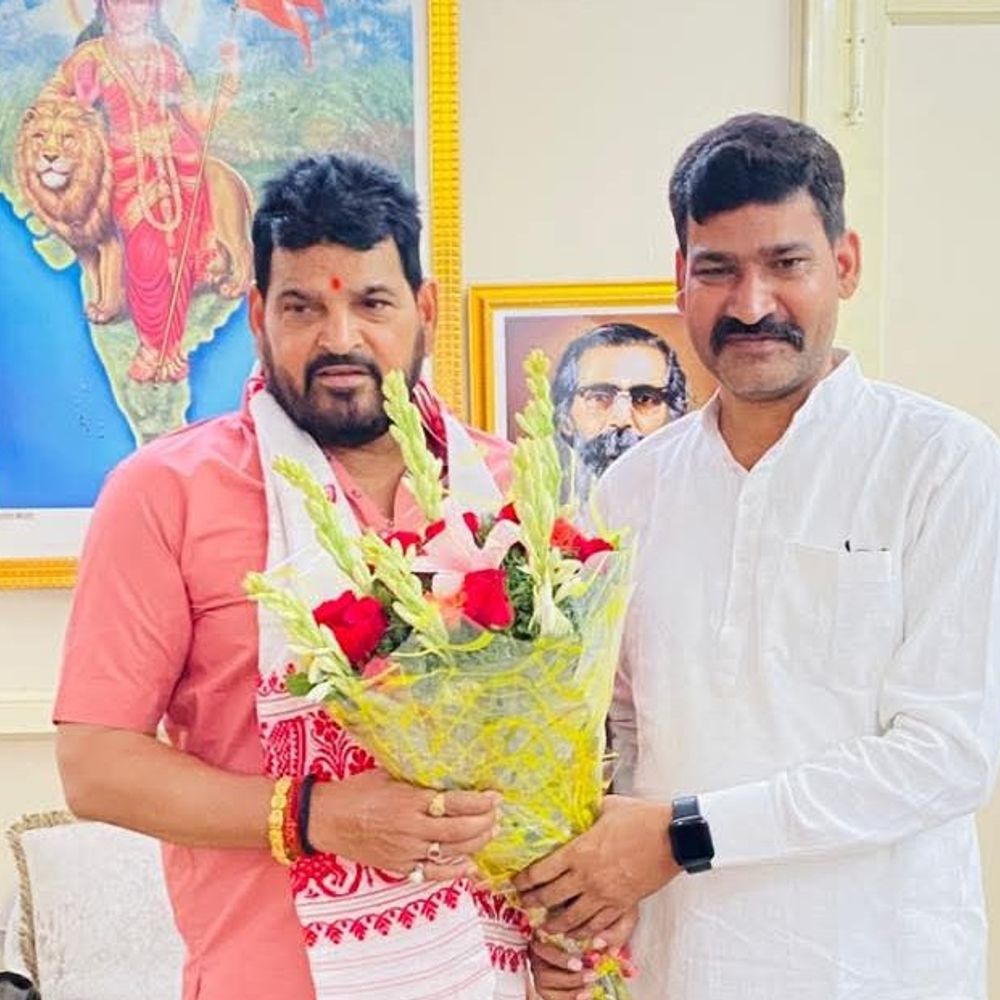 ऑपरेशन कर निकाला गया छर्रा, गोली फंसी:भाजपा नेता भूपेंद्र सिंह का लखनऊ केजीएमयू में चल रहा है इलाज, अज्ञात बदमाशों ने की थी फायरिंग