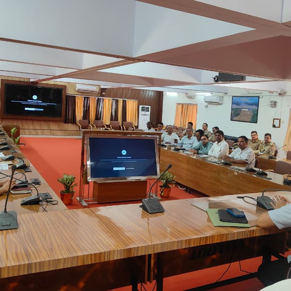 होमगार्ड्स भर्ती परीक्षा को लेकर उच्च स्तरीय गोष्ठी आयोजित:सोनभद्र में निष्पक्ष और नकलविहीन परीक्षा सुनिश्चित करने पर जोर