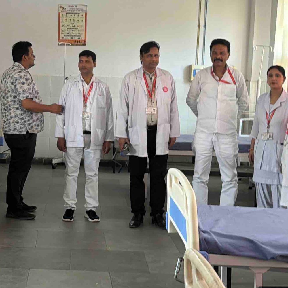 रामपुर में हीट वेव से बचाव को कोल्ड रूम शुरू:जिला अस्पताल में 8 बेड का कोल्ड रूम, लू से बचाव की एडवाइजरी जारी