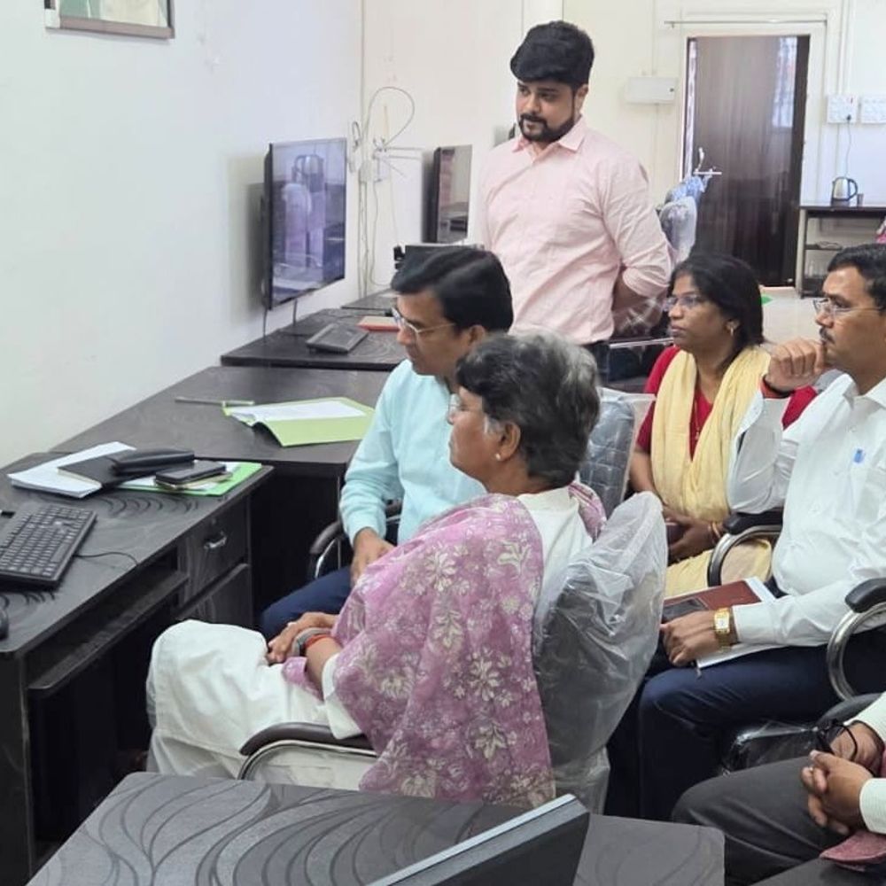 पूर्वांचल विश्वविद्यालय सम सेमेस्टर परीक्षाओं पर सख्त:अंक, केंद्राध्यक्ष नियुक्ति और CCTV से न जुड़ने पर कार्रवाई की चेतावनी