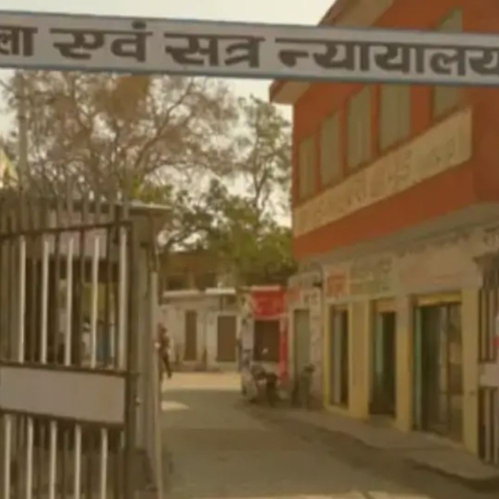 हापुड़ में पति की हत्या, पत्नी और प्रेमी को उम्रकैद:2024 हत्याकांड में कोर्ट ने सुनाया फैसला, मासूम बेटे ने खोला राज, बना अहम गवाह