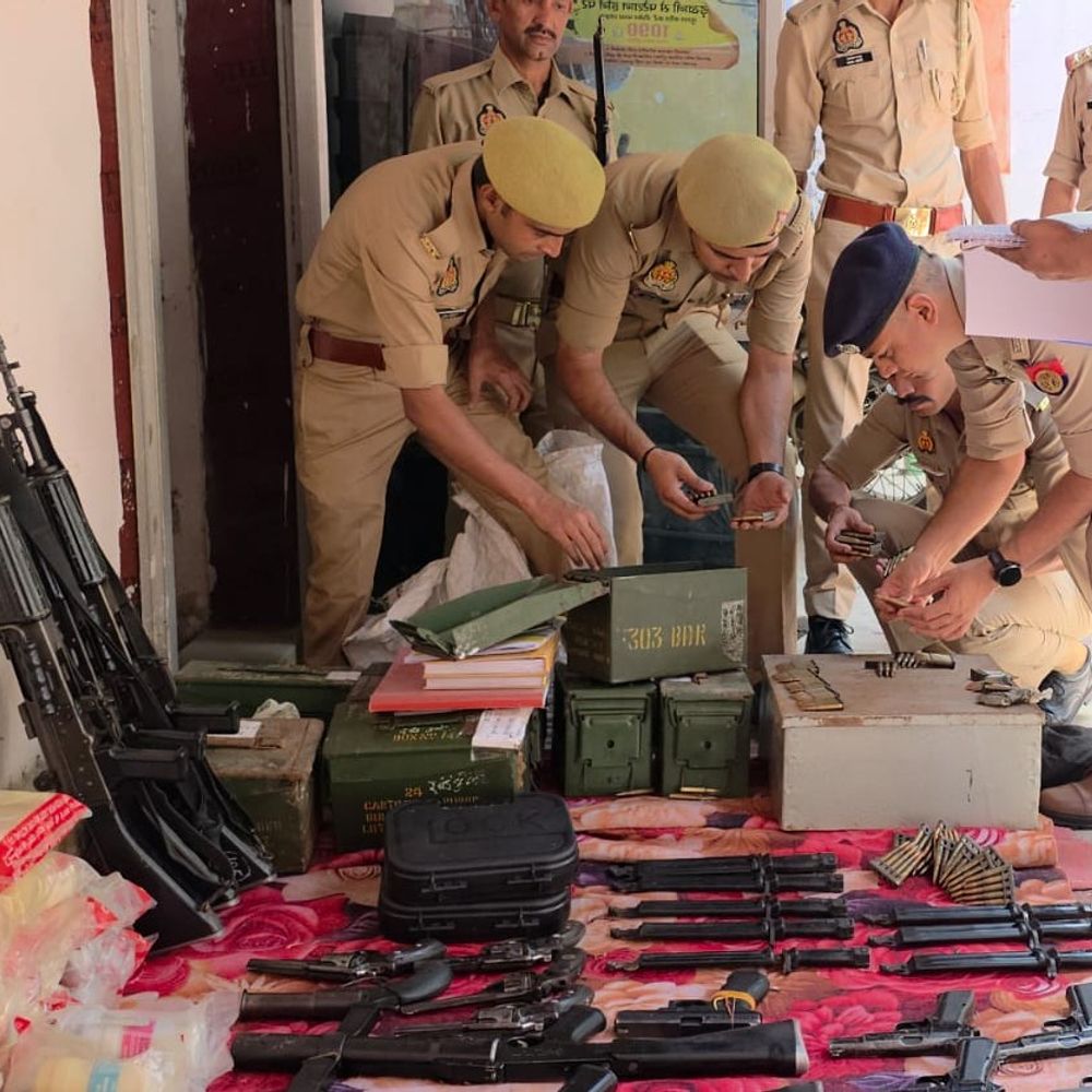 एसपी सिटी अमृत जैन ने कोतवाली का औचक निरीक्षण किया:अभिलेख, मालखाना और रिक्रूट व्यवस्थाएं परखीं, कमियों पर दिए सख्त निर्देश