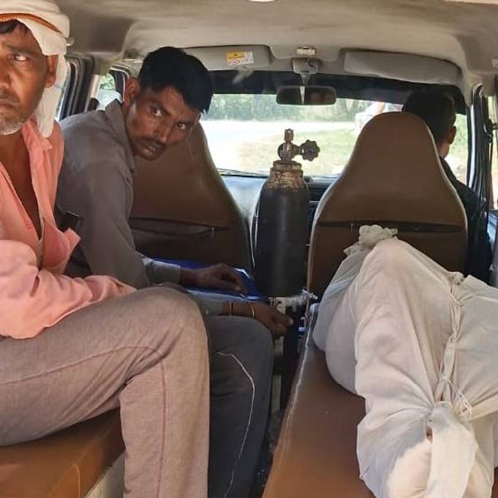 झांसी में दूल्हे के चाचा की संदिग्ध अवस्था में मौत:बेटा बोला- एड्रेस पूछने पर 4 युवकों से विवाद हुआ, लात मारकर नदी में गिराया