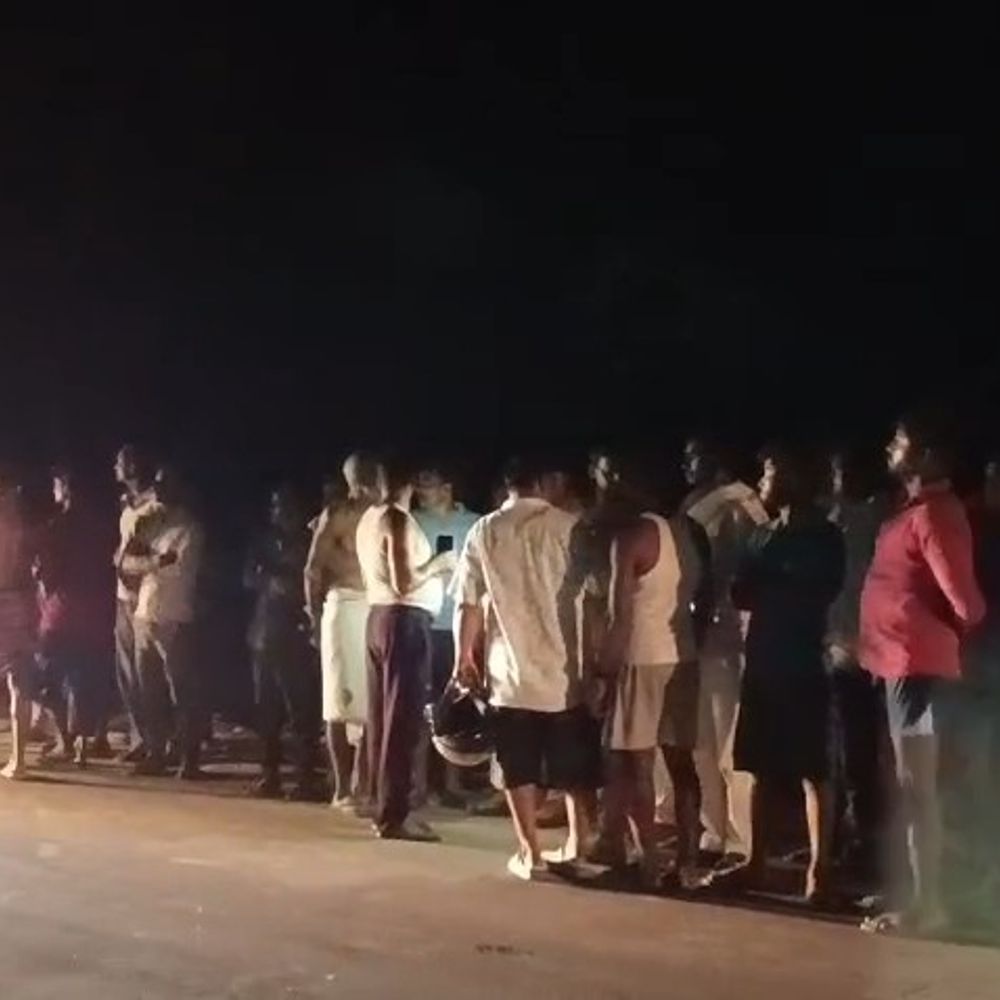 सीतापुर में अज्ञात वाहन ने बाइक सवार को रौंदा:युवक की मौत, गाड़ी लेकर ड्राइवर मौके से फरार