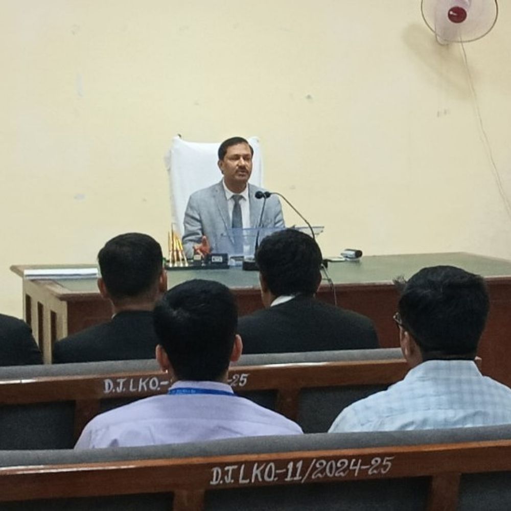 लखनऊ में 9 मई को लगेगी राष्ट्रीय लोक अदालत:बैंकों को दिए गए प्रचार के निर्देश; जिला जज ने कहा- डिजिटल प्लेटफार्म पर जागरूक करें