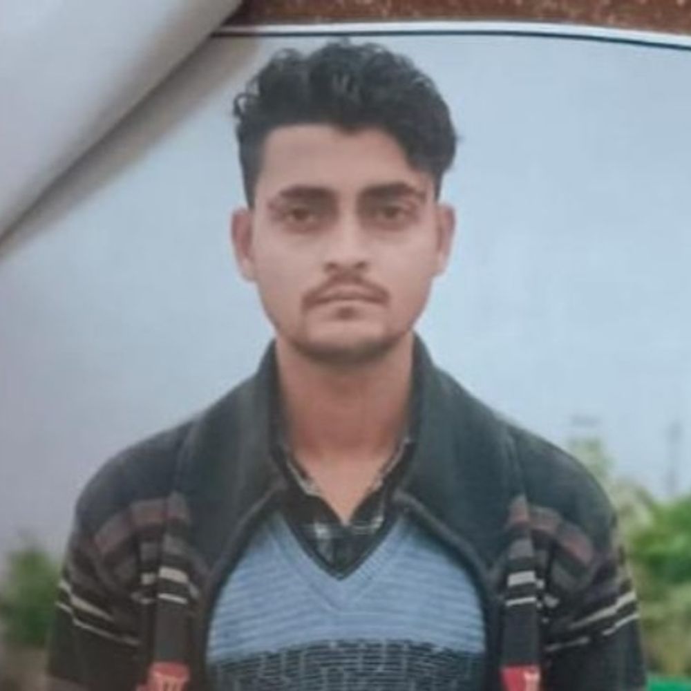 तमिलनाडु से BJP विधायक ने मंगवाया शव:विधायक योगेश शुक्ला ने कराया अंतिम संस्कार; लखनऊ से नौकरी का झांसा देकर ले जाया गया था