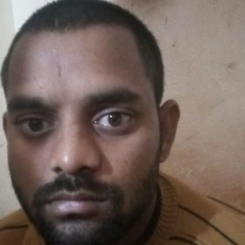 सजेती में सड़क हादसा:बाइक ईंट के चट्टे से टकराई, युवक की मौत, भांजा बाल बाल बचा