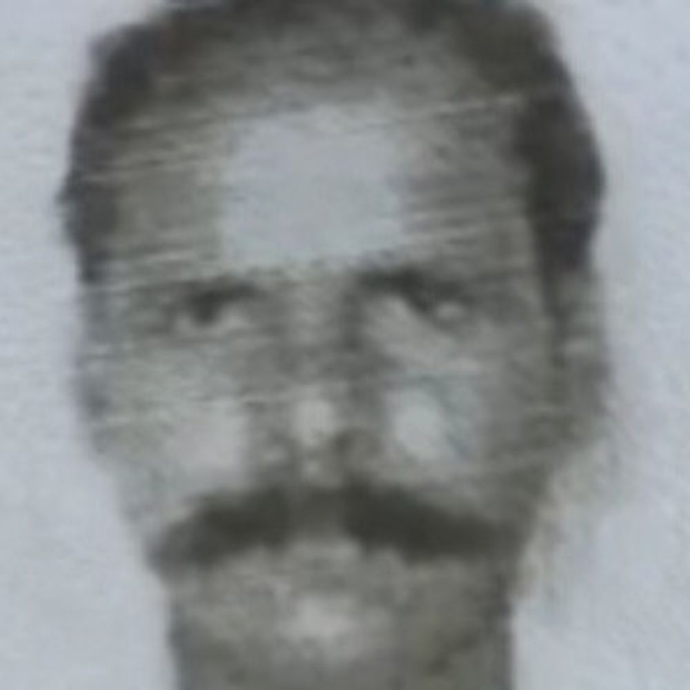 देवरिया में सड़क हादसे में व्यक्ति की मौत:मठिया चौराहे के पास वाहन ने बाइक सवार को टक्कर मारी