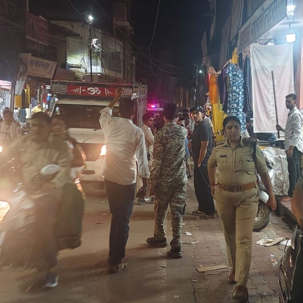 दतिया के बाजारों से अतिक्रमण हटा:  यातायात व्यवस्था सुगम हुआ, राहगीरों को मिली राहत – datia News