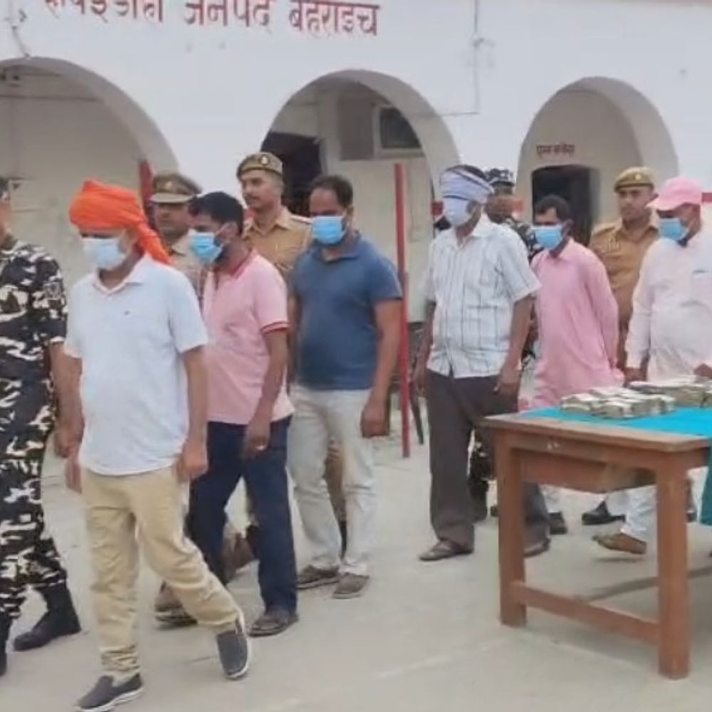 भारत-नेपाल सीमा पर भारी मात्रा में मुद्रा जब्त:6 लोगों से नेपाली-भारतीय नोट बरामद, एजेंसियां कर रहीं पूछताछ