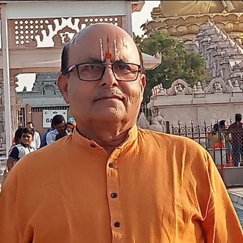 पलवल-सोहना मार्ग पर हादसे में स्कूटी सवार बुजुर्ग की मौत:अपने घर यूपी के मथुरा जा रहे थे, बेटे के सामने तेज रफ्तार बाइक ने मारी टक्कर