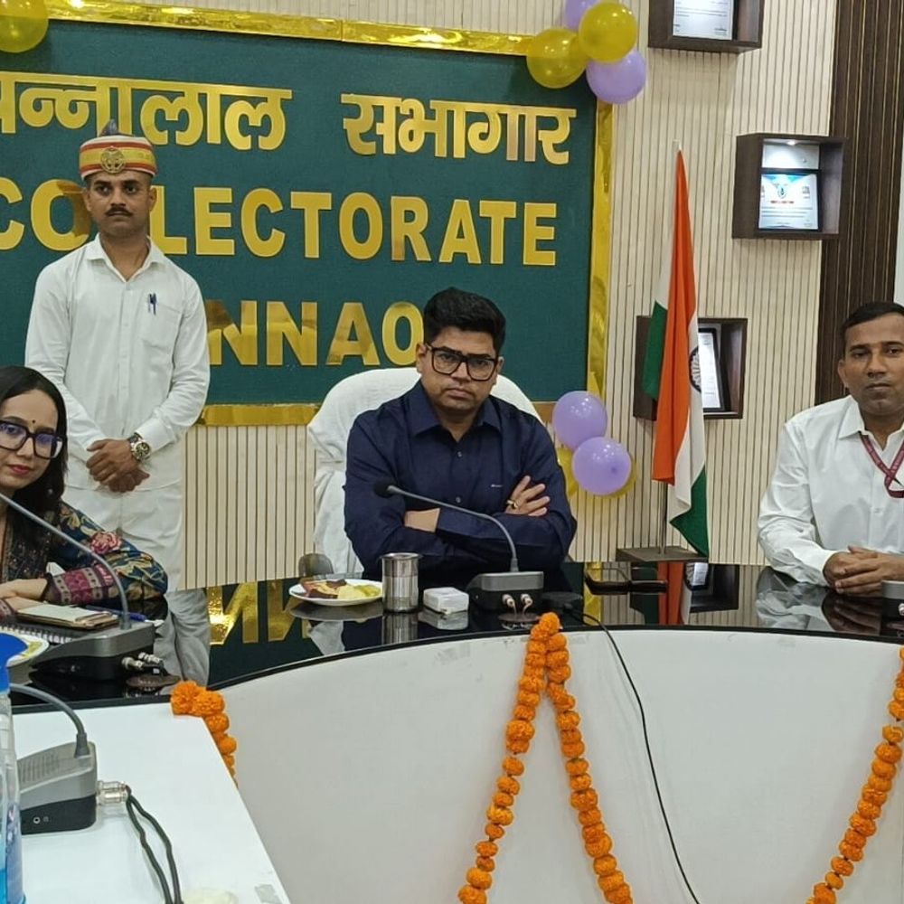 उन्नाव में घनश्याम मीणा ने संभाला जिलाधिकारी का पदभार:जनहित और विकास कार्यों को प्राथमिकता देने के निर्देश