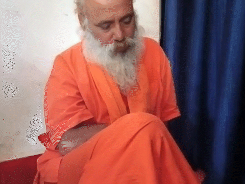 इलाज के बहाने निर्मल बाबा ने महिला से रेप किया:होटल बुलाकर संबंध बनाए, न्यूड फोटो खींची, इंस्टा पर अपलोड कर ब्लैकमेल किया, अरेस्ट