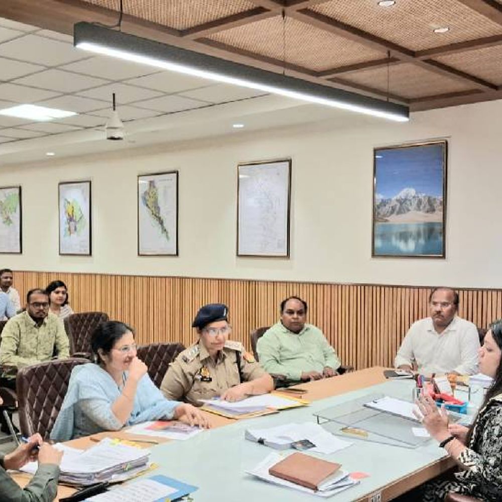 नोएडा में 25 संविदाकारों के लाइसेंस निरस्त:हिंसा में भूमिका मिली थी संदिग्ध, श्रम विभाग के नोटिस का नहीं दिया था जवाब