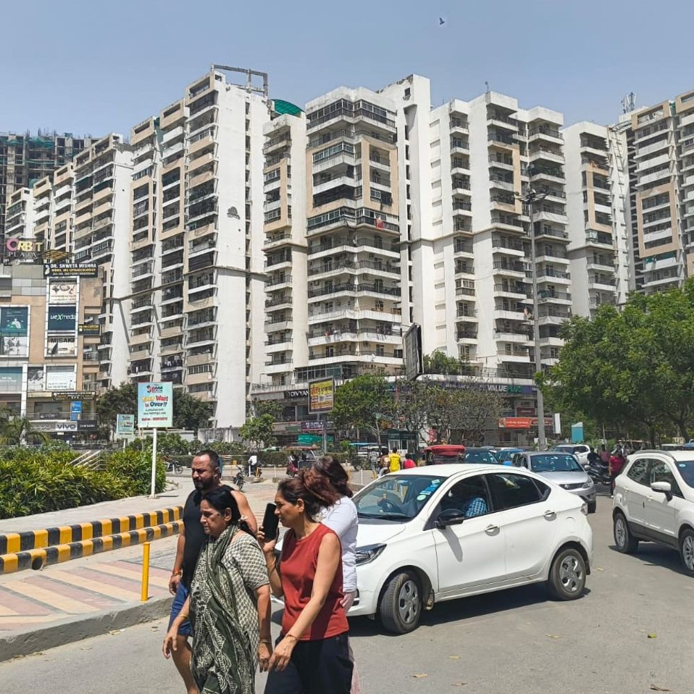 गाजियाबाद में 40 डिग्री तापमान में गर्म हवाएं:अगले 3 दिनों में 42 डिग्री तापमान पहुंचने से झेलनी होगी भीषण गर्मी