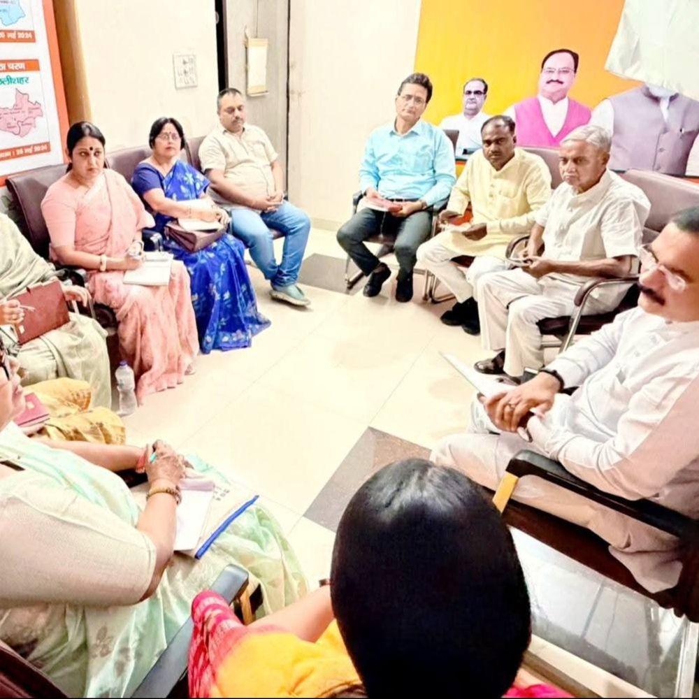 दो दिवसीय दौरे पर 28 अप्रैल को वाराणसी आएंगे PM:महिला सम्मेलन में 50 हजार महिलाओं को करेंगे संबोधित, भाजपा कशी क्षेत्र अध्यक्ष ने की बैठक