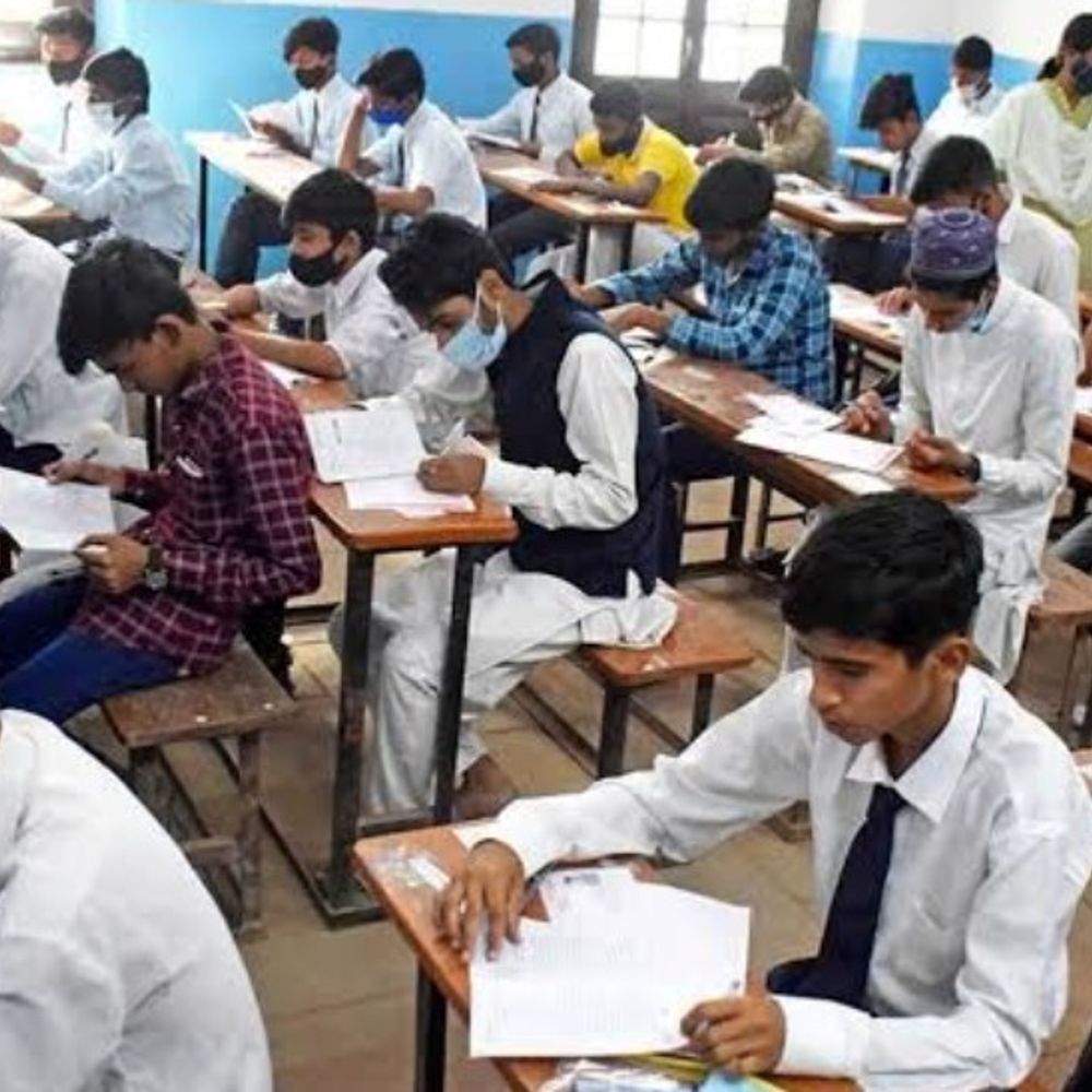 अयोध्या की टॉपर आराध्या को प्रदेश में 9वीं रैंक:यूपी बोर्ड परीक्षा हाईस्कूल का रिजल्ट, प्राची और अंबिका ने प्रदेश के टॉप-10 में बनाई जगह