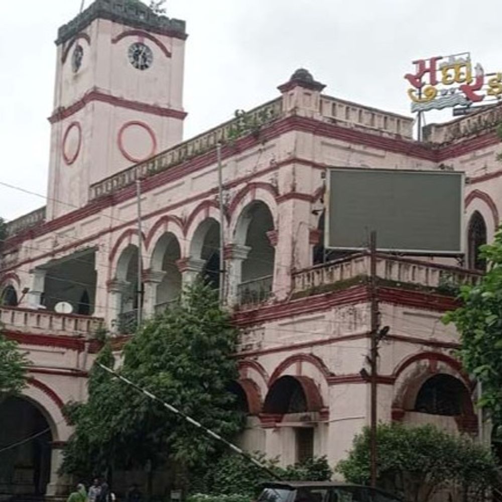 काम में लापरवाही पर ठेकेदार ब्लैकलिस्ट:रायगढ़ के संजय मैदान प्रोजेक्ट में देरी पर सख्त कार्रवाई, निविदा निरस्त और जमानत राशि भी राजसात