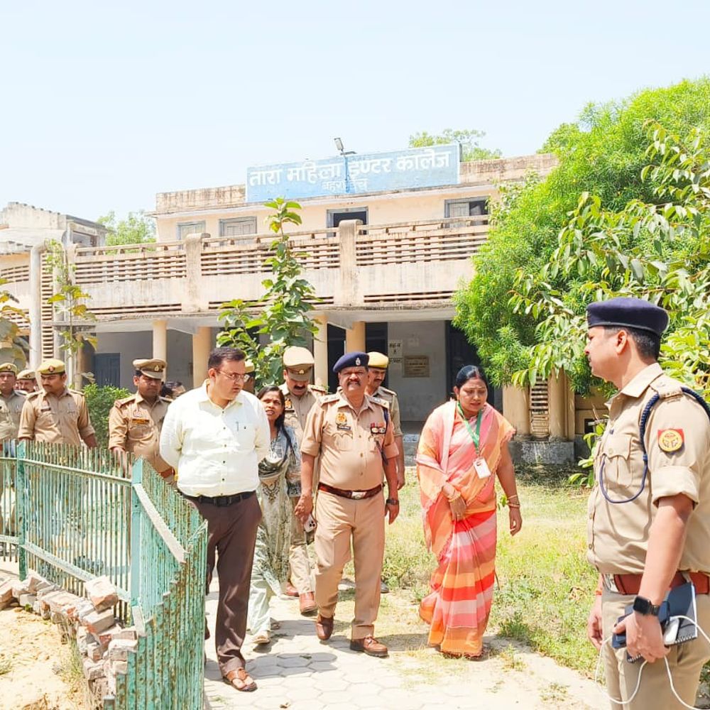 डीएम ने होमगार्ड भर्ती परीक्षा केंद्रों का निरीक्षण किया:निष्पक्ष और शांतिपूर्ण परीक्षा के निर्देश, संदिग्धों पर रहेगी नजर