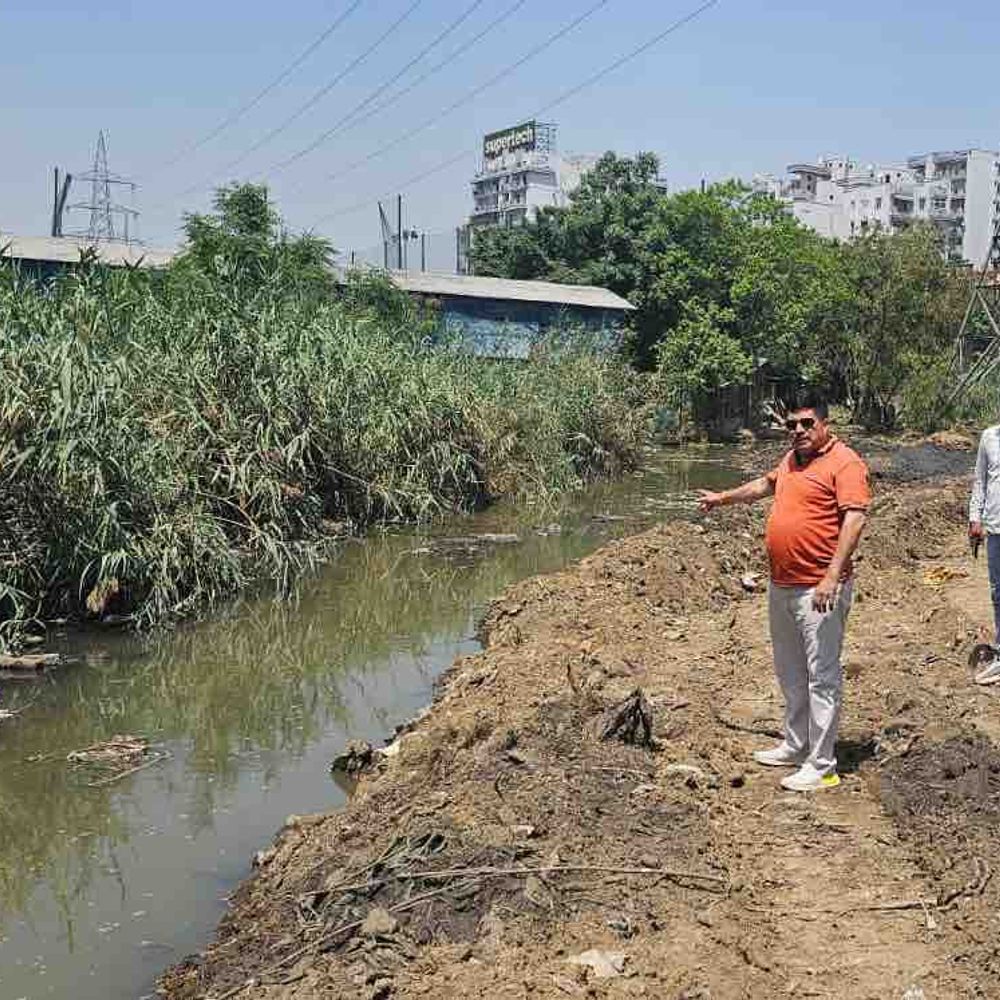 गाजियाबाद के वार्ड 79 में नाला निर्माण:जलभराव खत्म करने को RCC कार्य शुरू, 10 दिन में राहत