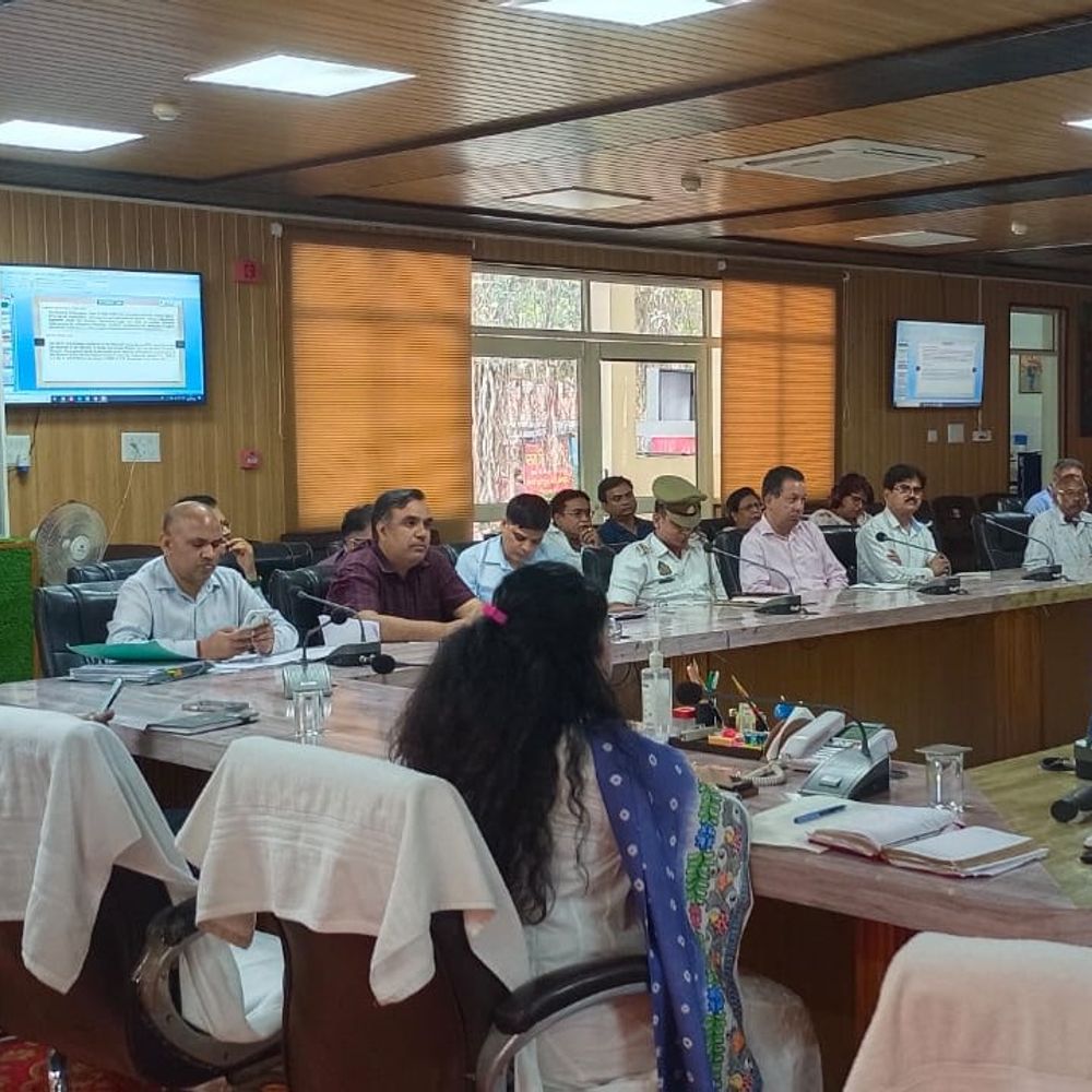 बिजनौर में नीट परीक्षा की तैयारियों पर समीक्षा बैठक:DM के निर्देश पर CDO ने की अध्यक्षता, व्यवस्थाएं सुनिश्चित करने के निर्देश