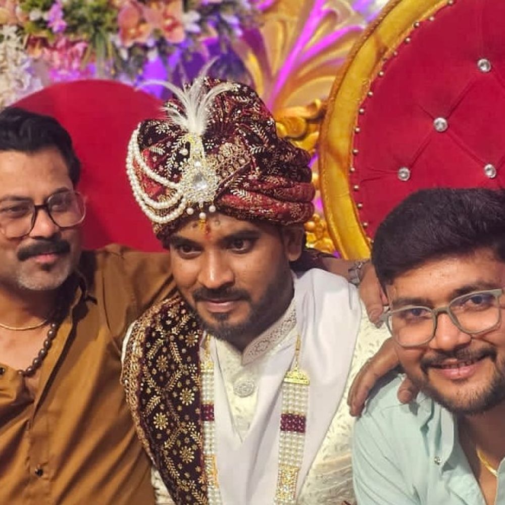 रिसेप्शन के अगले दिन युवक की मौत:एटा में 25 वर्षीय दूल्हे का शव बिना पोस्टमार्टम ले गए परिजन