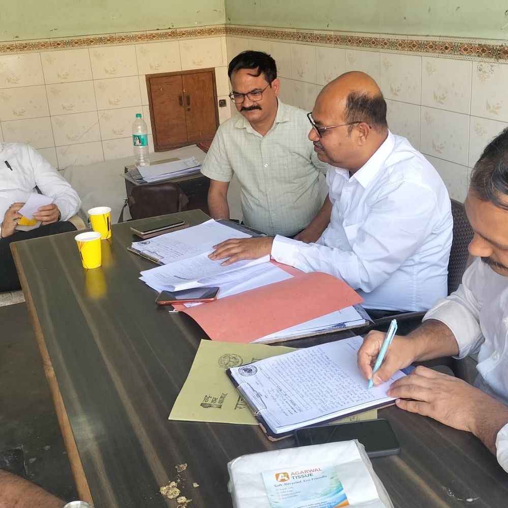 हापुड़ में GST का छापा, 90 लाख का अंतर मिला:फर्म ने मौके पर 85 लाख रुपए जमा कराए, आगे जांच अभी जारी