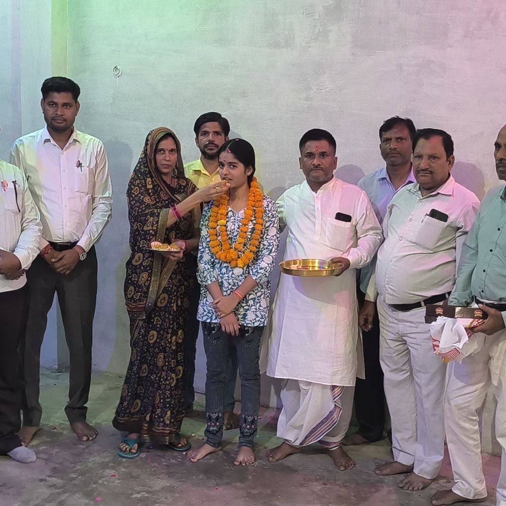 मैनपुरी हाई स्कूल में छात्रा ने दूसरा स्थान प्राप्त किया:गौतम बुद्ध इंटर कॉलेज का किया नाम रोशन, IAS अधिकारी बनने का सपना