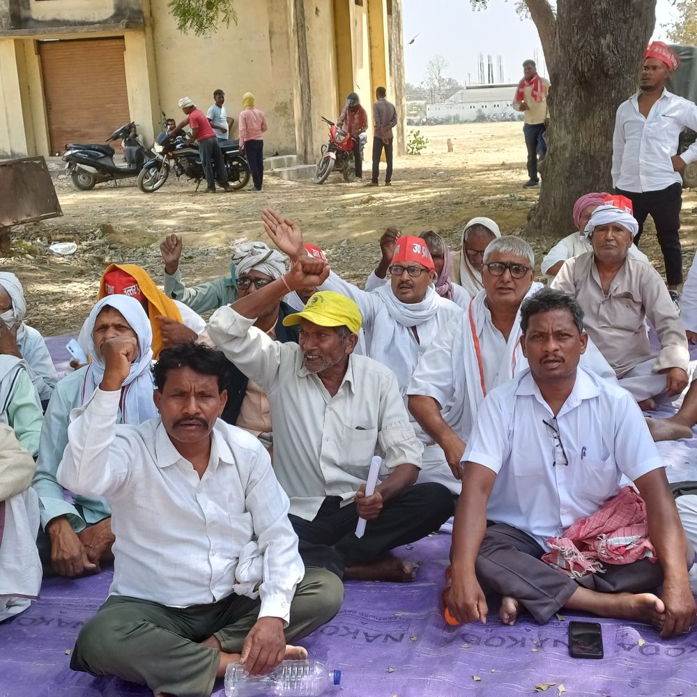 चंदौली में मजदूरों के समर्थन में उतरे वामपंथी दल:नोएडा में मजदूरों पर पुलिस कार्रवाई के खिलाफ विरोध तेज