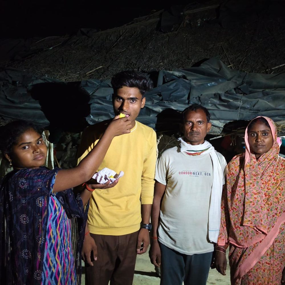 उमाशंकर जायसवाल बने जिले के हाईस्कूल टॉपर:93.6% अंक हासिल किए, आर्थिक तंगी के बावजूद पढ़ाई जारी रखी