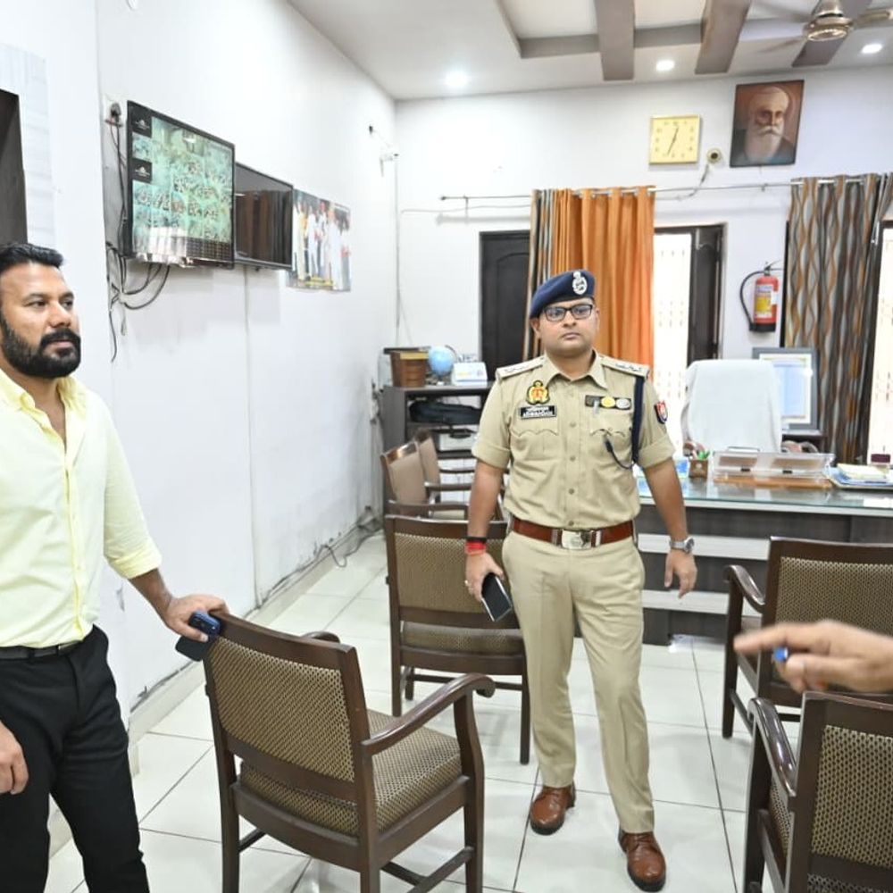 सहारनपुर होमगार्ड भर्ती परीक्षा के लिए प्रशासन सख्त:DM-SSP ने केंद्रों का निरीक्षण किया, प्रोटोकॉल का कड़ाई से पालन करने का निर्देश