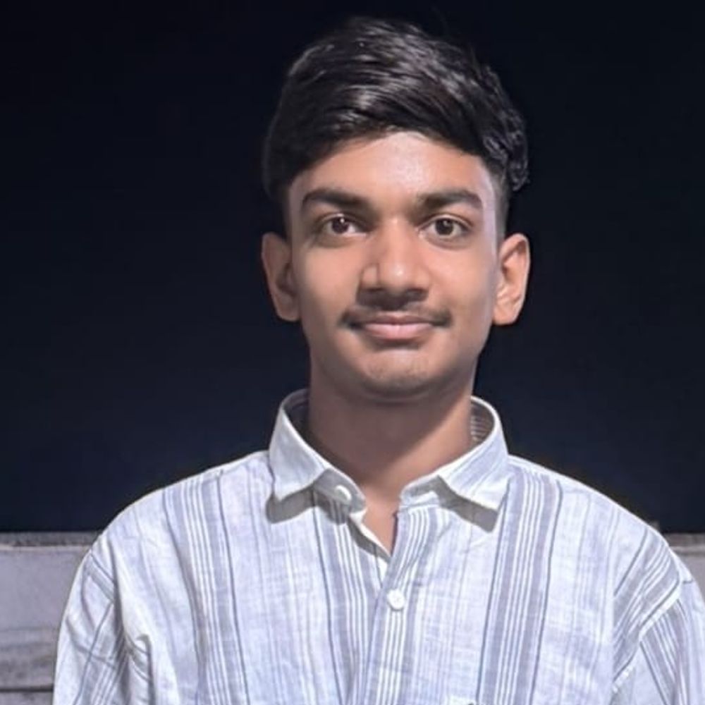 छतारी के तनिष इंटरमीडिएट परीक्षा में जिला टॉपर बने:91.80% अंक प्राप्त किए, जिले के 78.60% छात्र सफल रहे