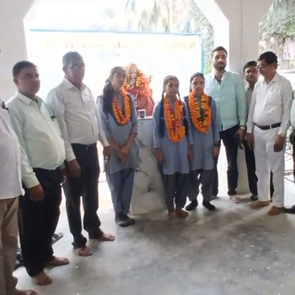 यूपी बोर्ड रिजल्ट घोषित, उन्नाव के छात्रों का उत्कृष्ट प्रदर्शन:हाईस्कूल में राखी रावत ने 579 अंक प्राप्त कर प्रदेश में 8वां स्थान पाया