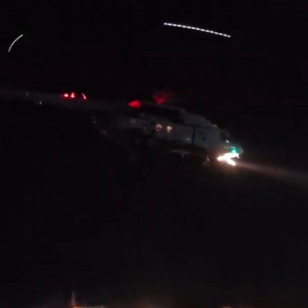 पूर्वांचल एक्सप्रेस-वे पर रात में भी एयर शो:जगुआर-मिराज और सुखोई विमानों ने की टेकऑफ और लैंडिंग