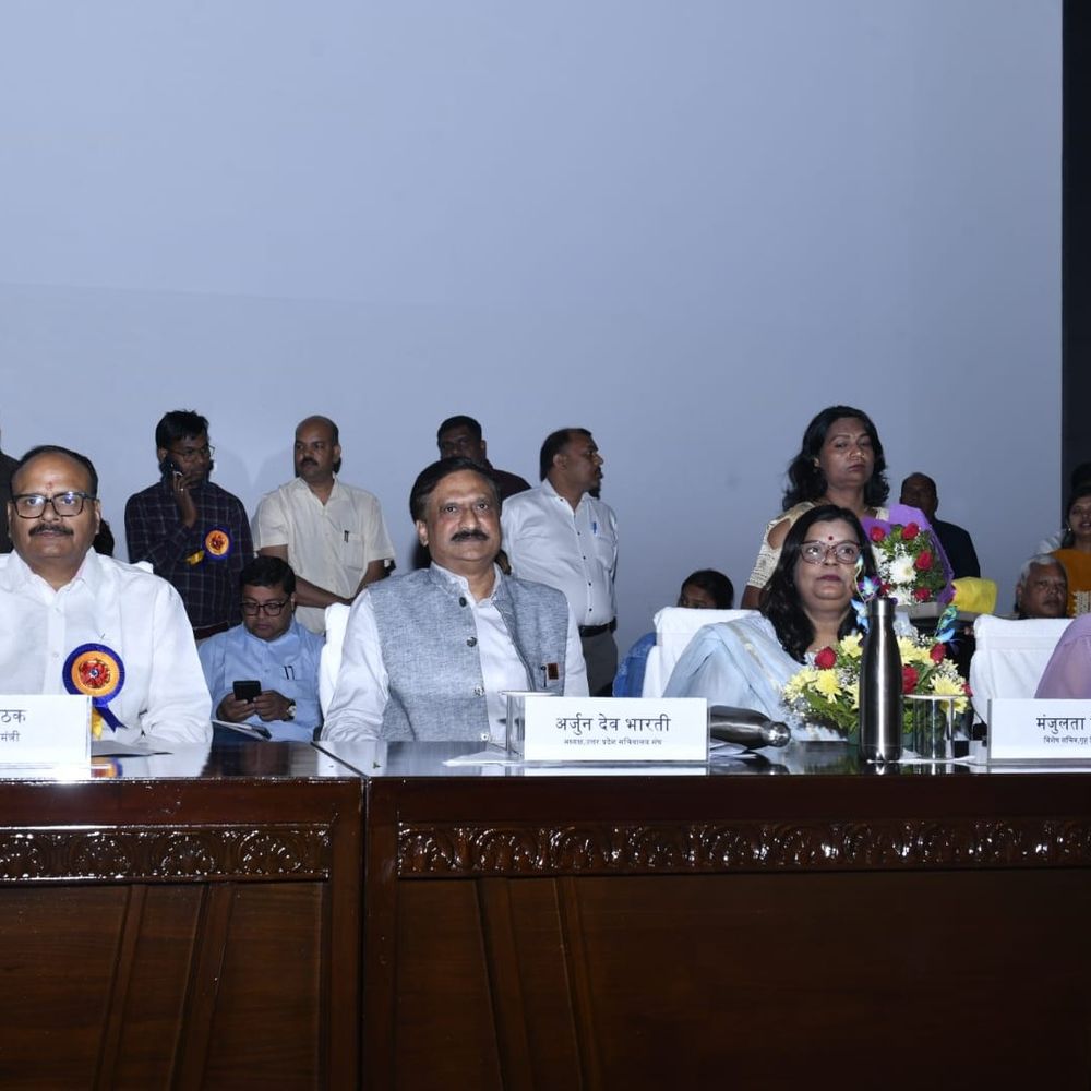 लखनऊ के लोक भवन सचिवालय में अंबेडकर जयंती:उपमुख्यमंत्री बोले - बाबा साहब विश्वस्तरीय व्यक्तित्व