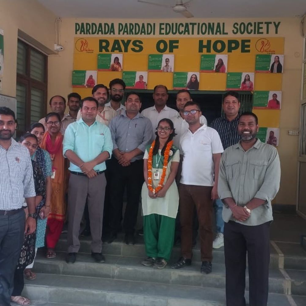 बुलंदशहर की आरती प्रदेश में नौवें स्थान पर:हाईस्कूल में जनपद में रही टॉपर, 91.20% छात्र हुए सफल