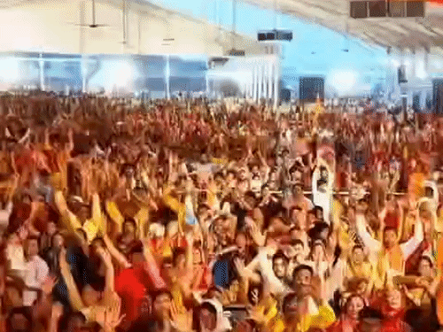 धीरेंद्र शास्त्री की कथा का आज तीसरा दिन:  प्रयागराज में दिव्य दरबार में लगेगी अर्जी, दूसरे दिन डिप्टी सीएम व राजा भैया पहुंचे – Prayagraj (Allahabad) News