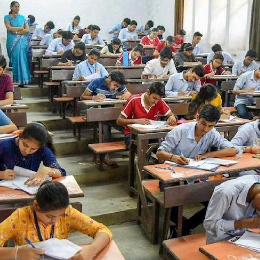 नोएडा: यूपी बोर्ड 12वीं का परिणाम आज:वेबसाइट पर देखे रिजल्ट, 22 हजार 745 छात्र हुए थे शामिल