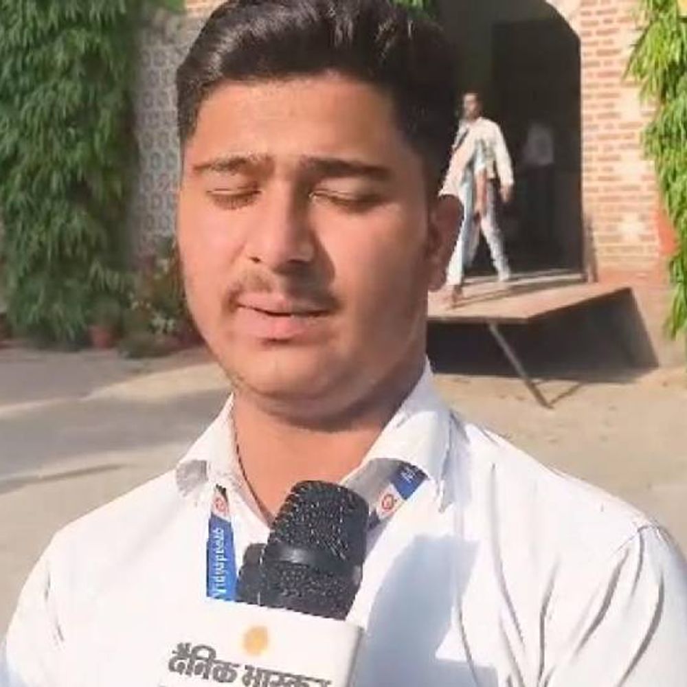 गाजियाबाद में अयान बने हाईस्कूल टॉपर:95.3% अंक हासिल कर बोले- पढ़ाई हमेशा पॉजिटिव माहौल में की, इंजीनियर बनना सपना